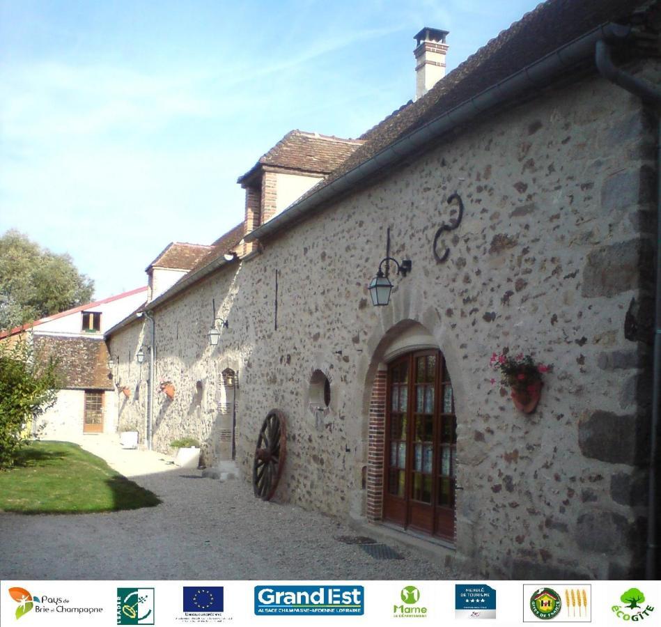 Gite De L'Homme Blanc Soizy-aux-Bois Exterior foto